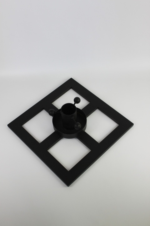 Metalowy Stojak Na Choinkę Z Pojemnikiem Na Wodę "Vita Square"